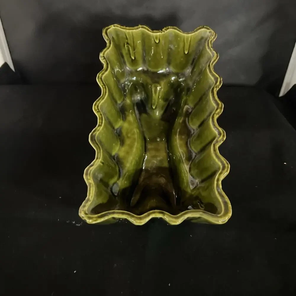 Vintage UPCO Avocado Green Planter #161 MCM Ungemach Pottery USA 8